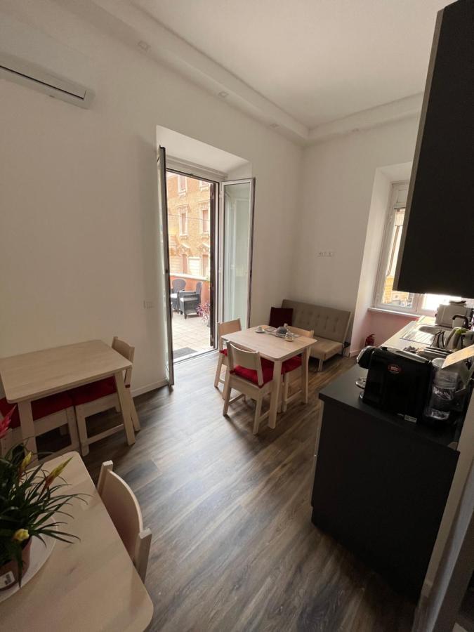 Domus Flavia Couette-café Rome